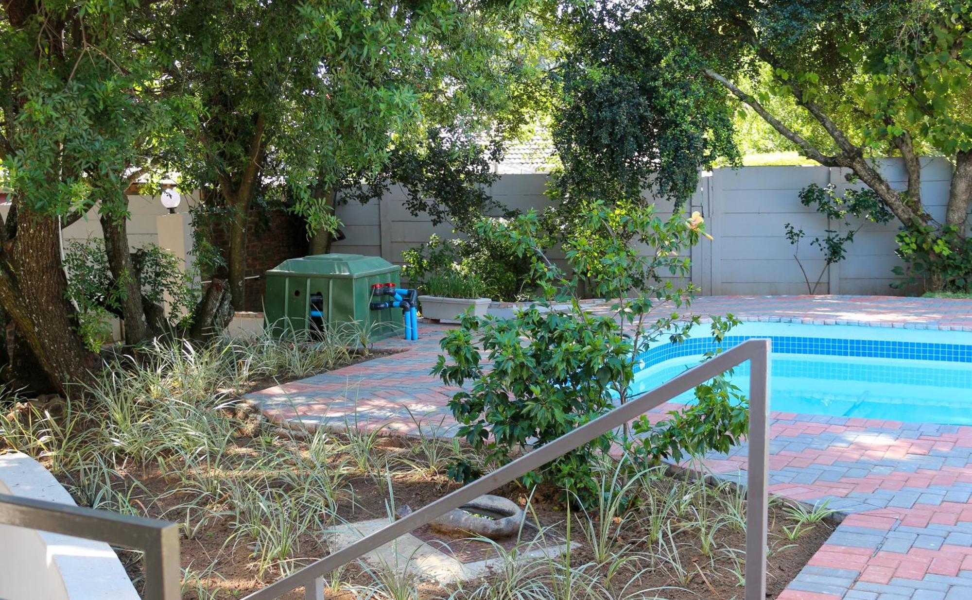 Luxury Heights Bed And Breakfast- Pool Ready For Use Newcastle Exterior photo